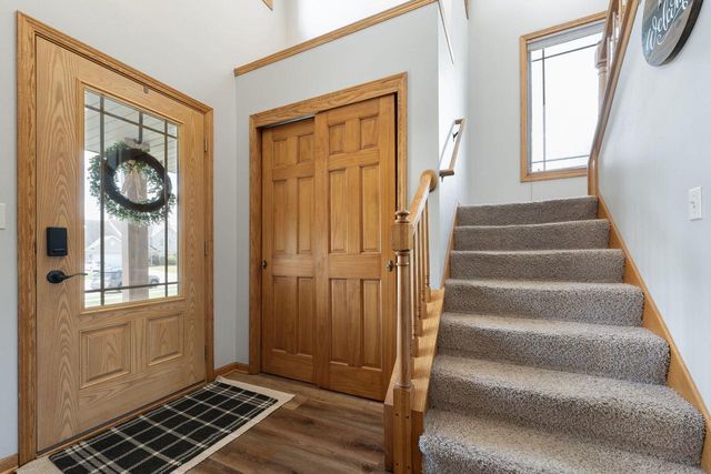 248 Bastogne COURT, Belgium, WI 53004