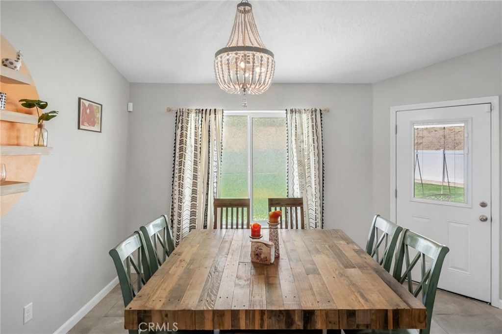 Image 15 of property listing at 17542 Buckthorn, Hesperia, CA 92345