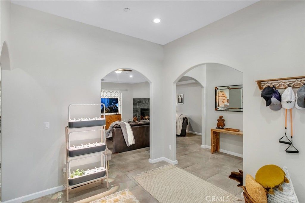 Image 8 of property listing at 17542 Buckthorn, Hesperia, CA 92345