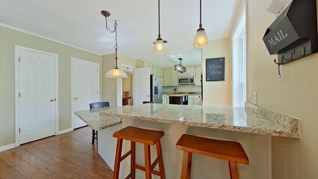 256 NE Yacht Club Drive, Fort Walton Beach, FL 32548