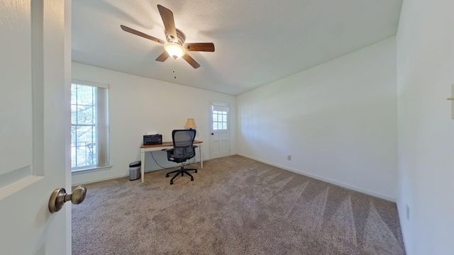 256 NE Yacht Club Drive, Fort Walton Beach, FL 32548