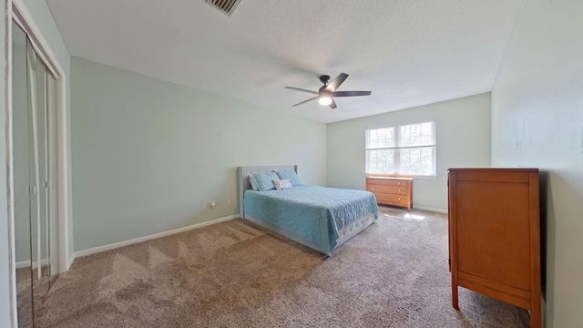 256 NE Yacht Club Drive, Fort Walton Beach, FL 32548
