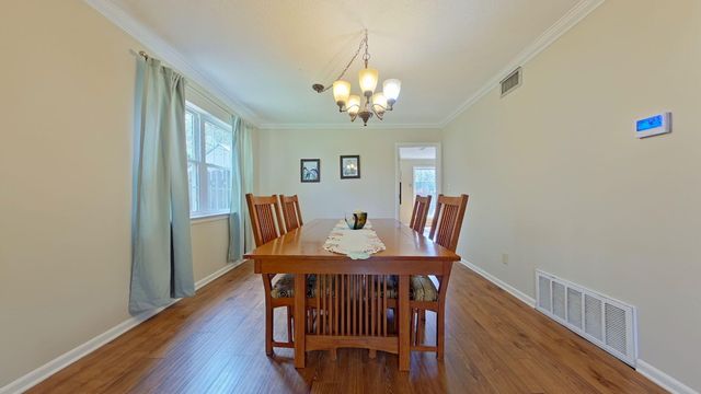 256 NE Yacht Club Drive, Fort Walton Beach, FL 32548