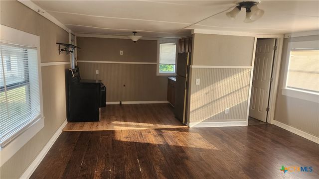 206 E Reagan Avenue, Copperas Cove, TX 76522