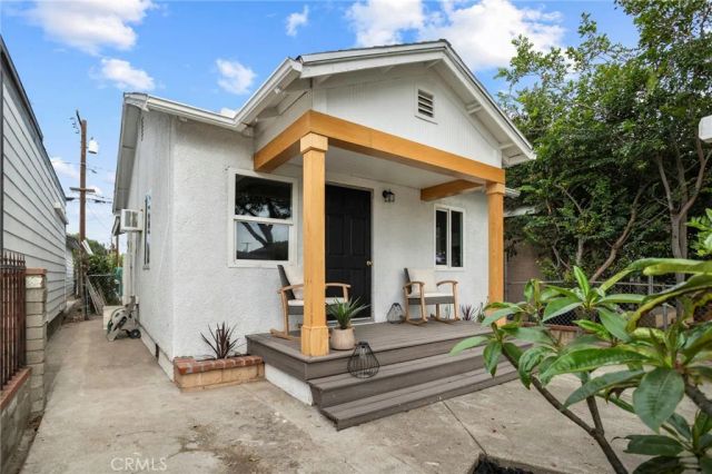 308 N Pasadena Avenue, Azusa, CA 91702