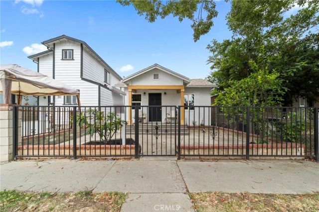 308 N Pasadena Avenue, Azusa, CA 91702