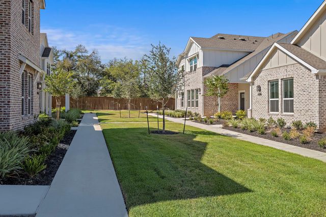 454 Orleanian DR A, Buda, TX 78610