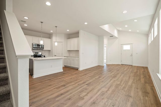 454 Orleanian DR A, Buda, TX 78610