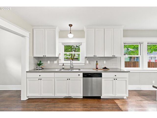 4315 Se 16TH Ave, Portland, OR 97202