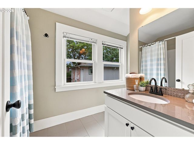 4315 Se 16TH Ave, Portland, OR 97202