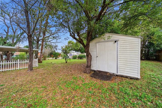 5942 17TH STREET, Zephyrhills, FL 33542