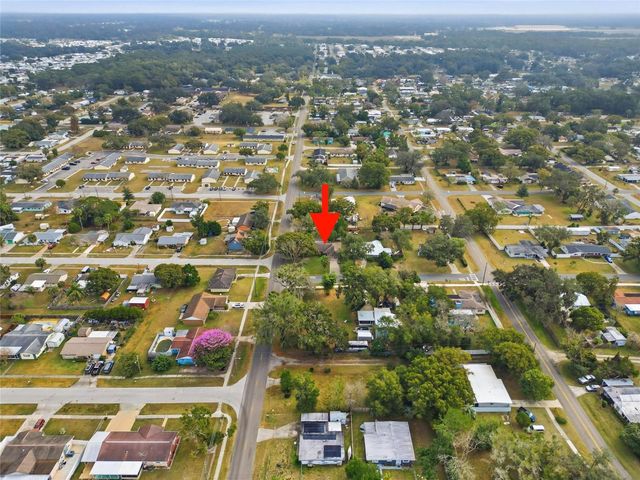 5942 17TH STREET, Zephyrhills, FL 33542