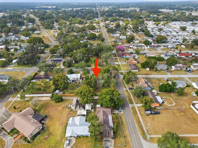 5942 17TH STREET, Zephyrhills, FL 33542