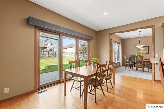 2240 Crystal Creek Drive, Papillion, NE 68046