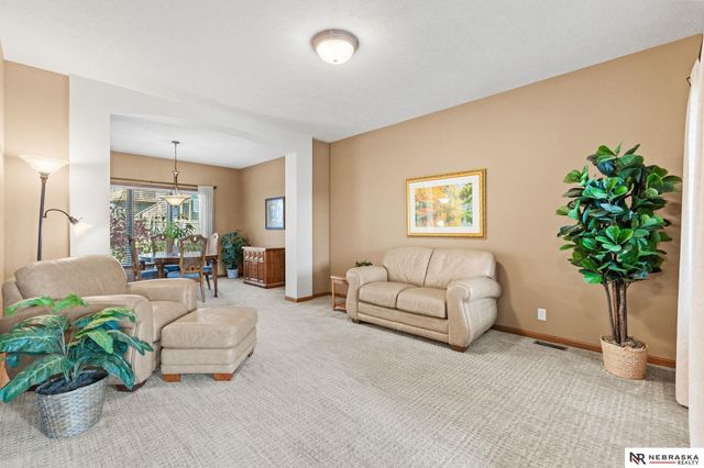 2240 Crystal Creek Drive, Papillion, NE 68046