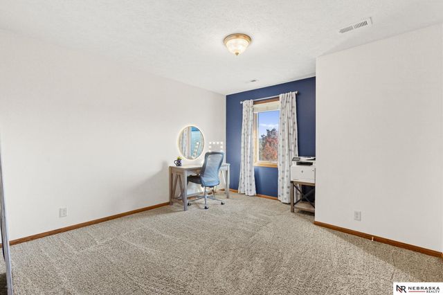 2240 Crystal Creek Drive, Papillion, NE 68046