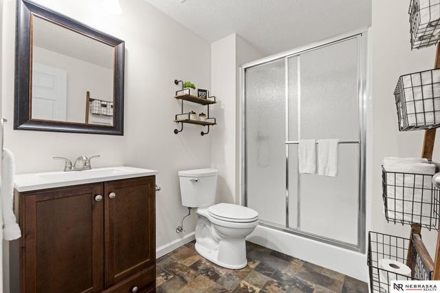 2240 Crystal Creek Drive, Papillion, NE 68046