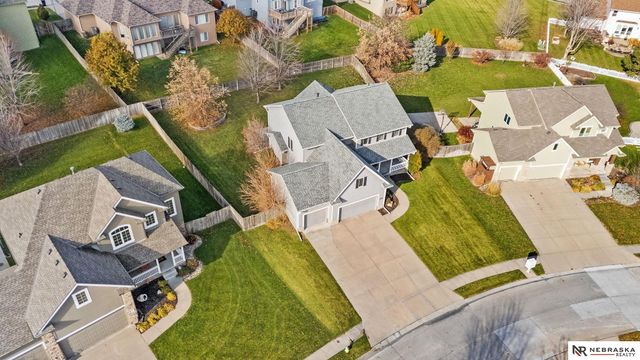 2240 Crystal Creek Drive, Papillion, NE 68046