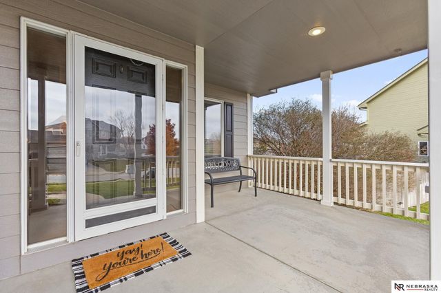 2240 Crystal Creek Drive, Papillion, NE 68046