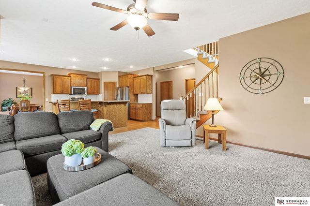 2240 Crystal Creek Drive, Papillion, NE 68046