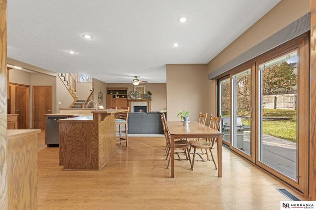 2240 Crystal Creek Drive, Papillion, NE 68046