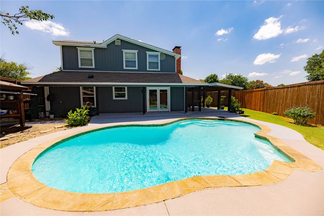 3301 Knights Haven Lane, Garland, TX 75044