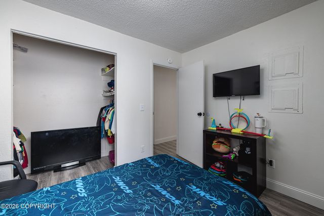 19823 Eagle River Road, Eagle River, AK 99577