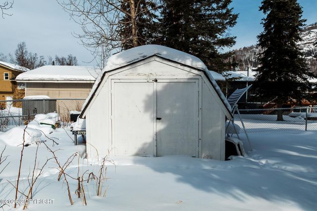 19823 Eagle River Road, Eagle River, AK 99577