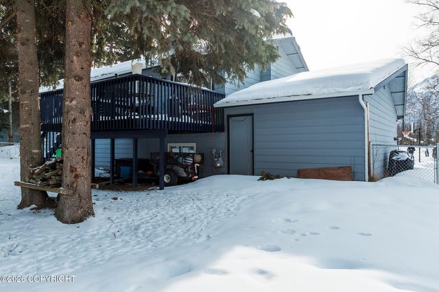 19823 Eagle River Road, Eagle River, AK 99577