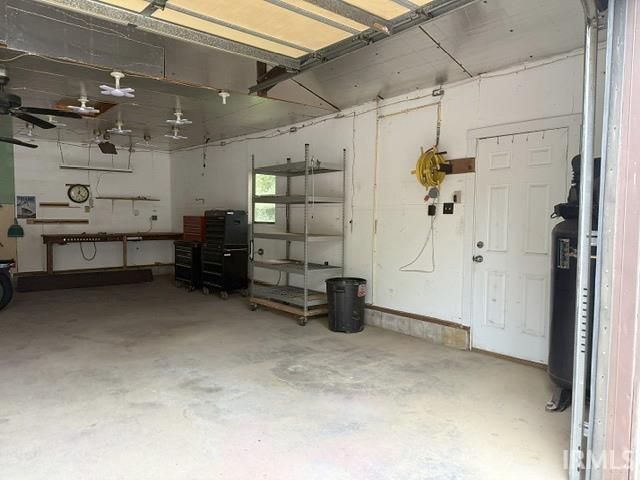 5220 Broadway Avenue, Evansville, IN 47712