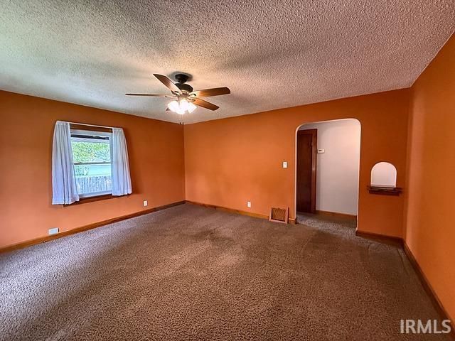 5220 Broadway Avenue, Evansville, IN 47712