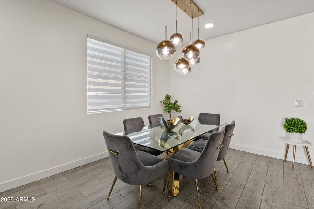 Image 11 of property listing at 22878 E Watford Drive, Queen Creek, AZ 85142