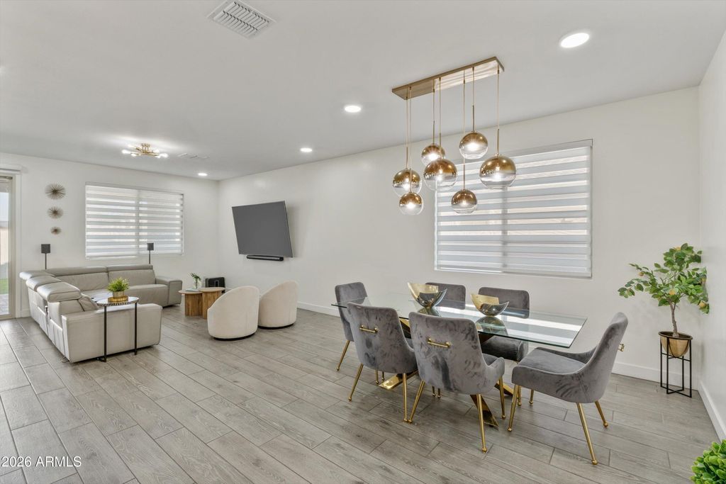 Image 13 of property listing at 22878 E Watford Drive, Queen Creek, AZ 85142