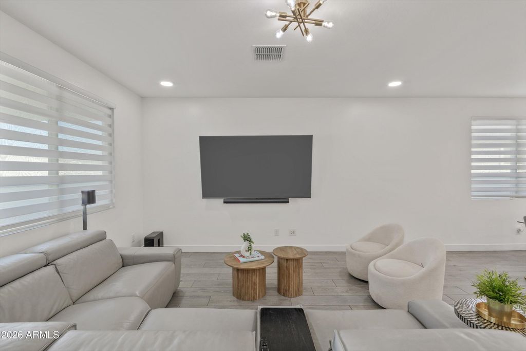 Image 15 of property listing at 22878 E Watford Drive, Queen Creek, AZ 85142