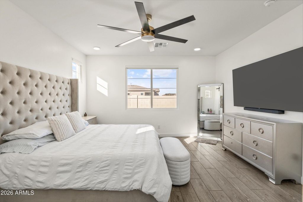 Image 22 of property listing at 22878 E Watford Drive, Queen Creek, AZ 85142