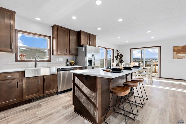 1717.80 E PHILADELPHIA, Rapid City, SD 57703