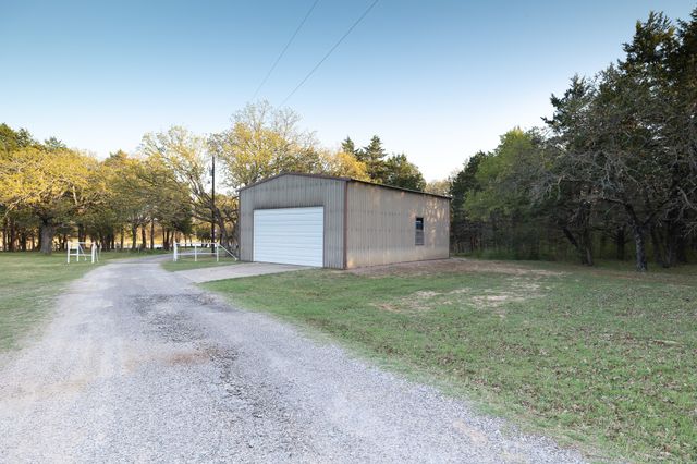 182 Huts Crossing Road, Sadler, TX 76264