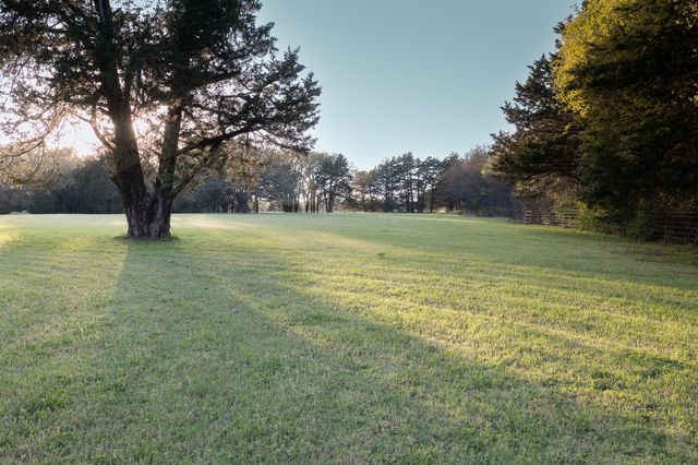 182 Huts Crossing Road, Sadler, TX 76264