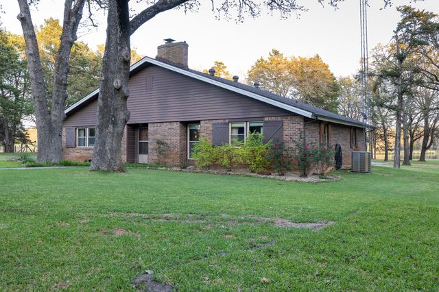 182 Huts Crossing Road, Sadler, TX 76264