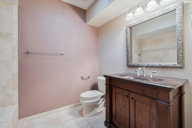 6901 N Ozona Drive, Tucson, AZ 85718