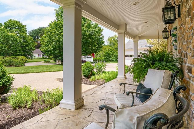 6008 Shala Circle, Nashport, OH 43830