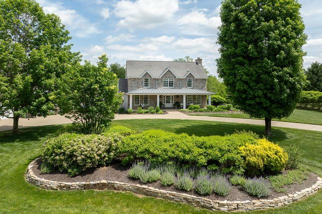 6008 Shala Circle, Nashport, OH 43830