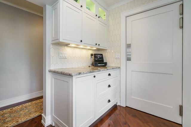 6008 Shala Circle, Nashport, OH 43830