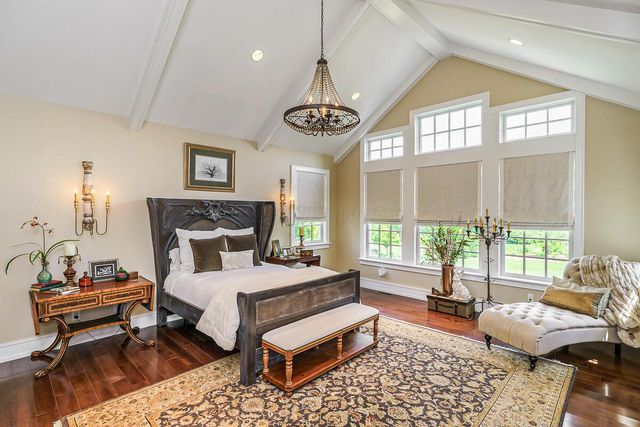 6008 Shala Circle, Nashport, OH 43830