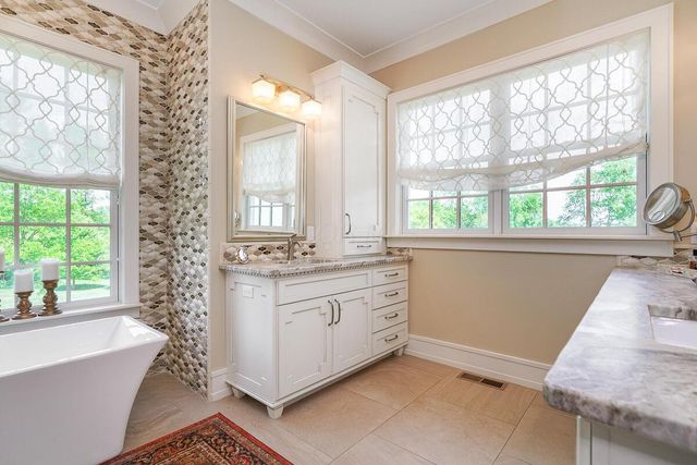 6008 Shala Circle, Nashport, OH 43830