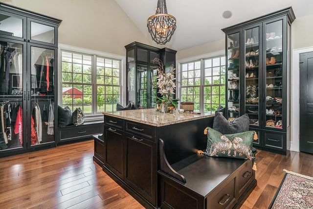 6008 Shala Circle, Nashport, OH 43830