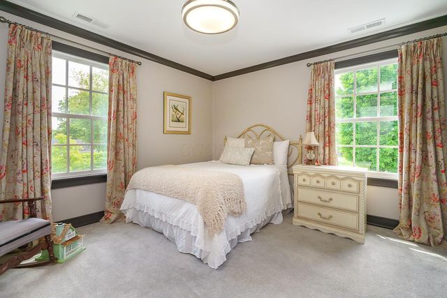 6008 Shala Circle, Nashport, OH 43830