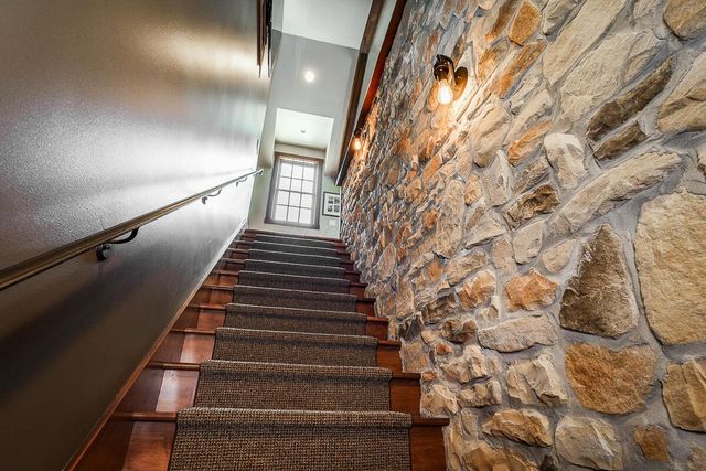 6008 Shala Circle, Nashport, OH 43830