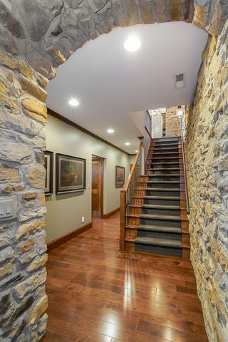 6008 Shala Circle, Nashport, OH 43830