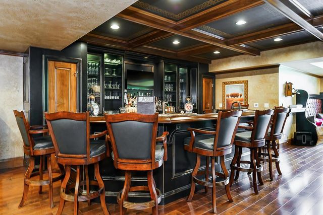 6008 Shala Circle, Nashport, OH 43830